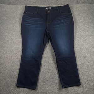 NWT Lee Jeans Mid Rise Blue Regular Fit Stright Leg Womans Size 26WP
